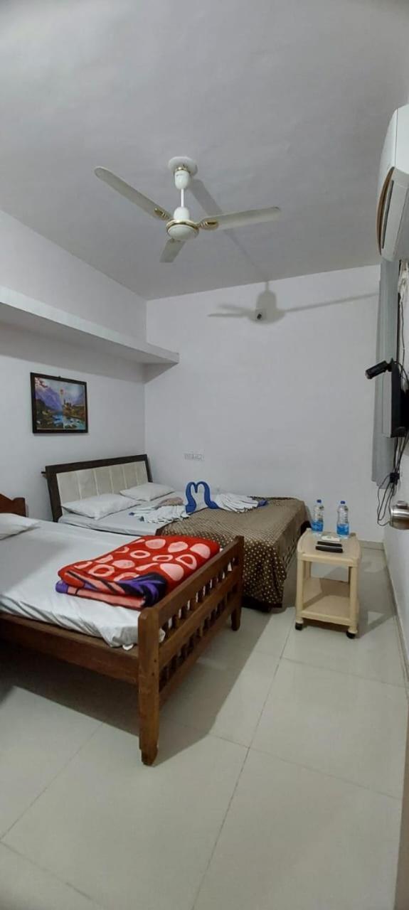 Madhavrai Premium Homestay Kevadia Room photo