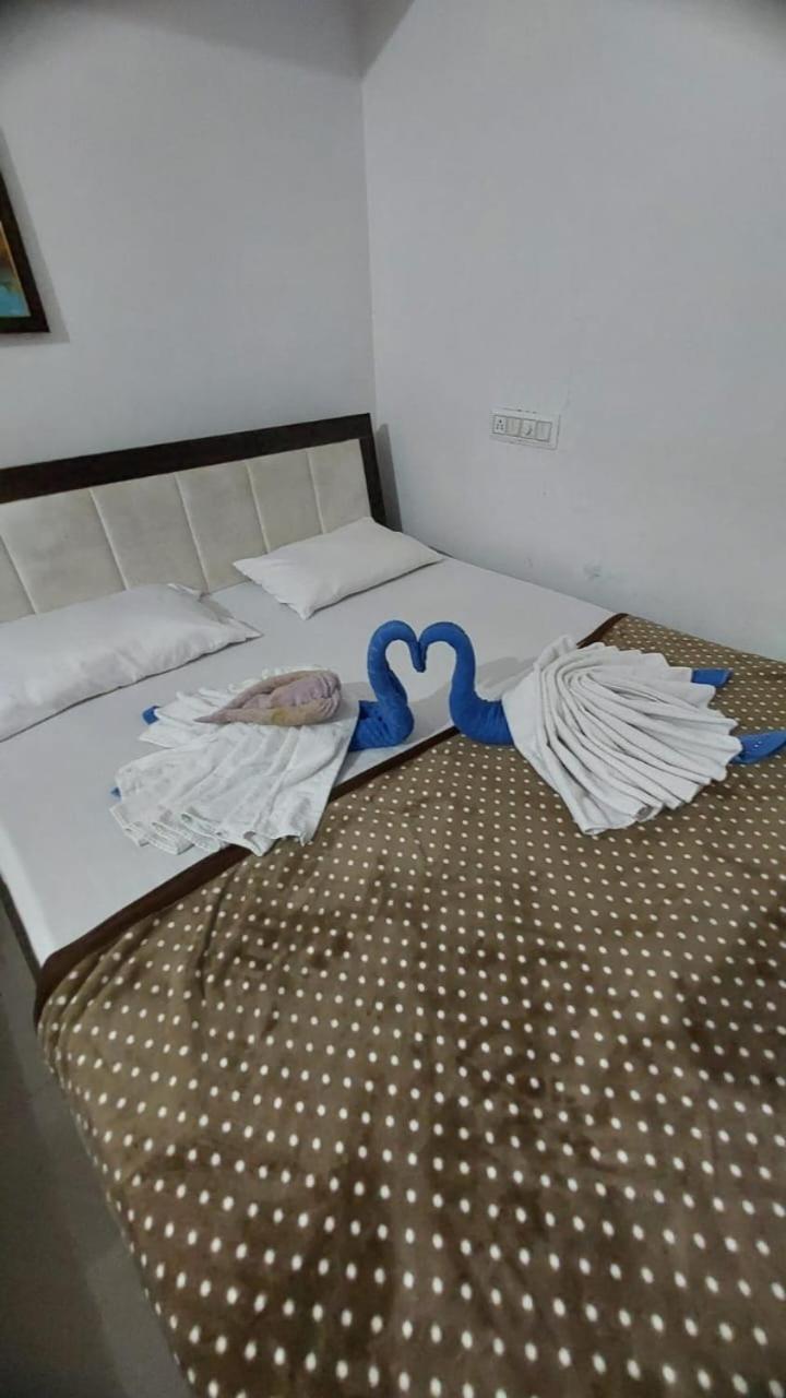 Madhavrai Premium Homestay Kevadia Room photo